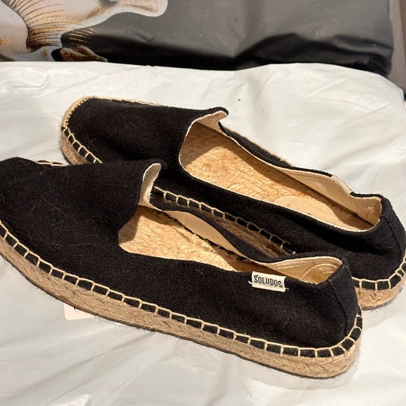 NWOT Black Soludos Classic Espadrilles - Picture 4 of 6